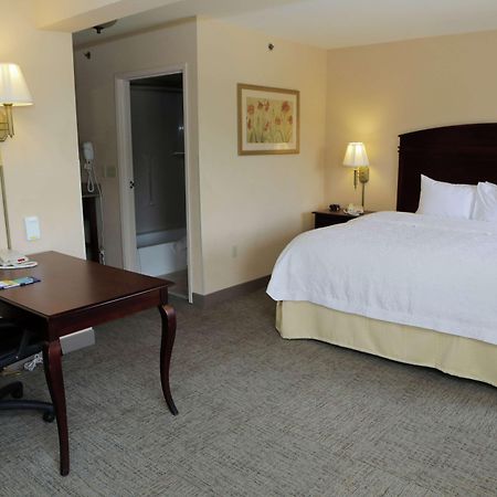 Hampton Inn By Hilton Clinton Eksteriør billede