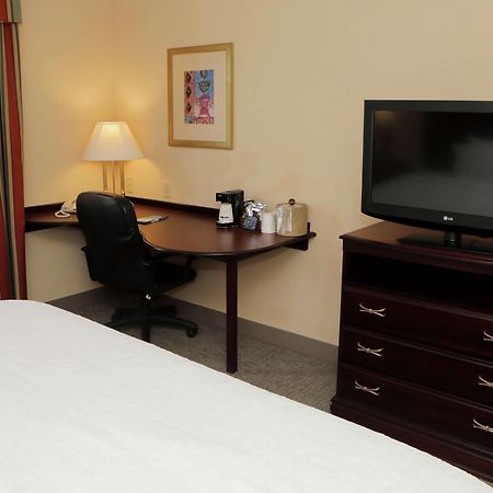 Hampton Inn By Hilton Clinton Eksteriør billede