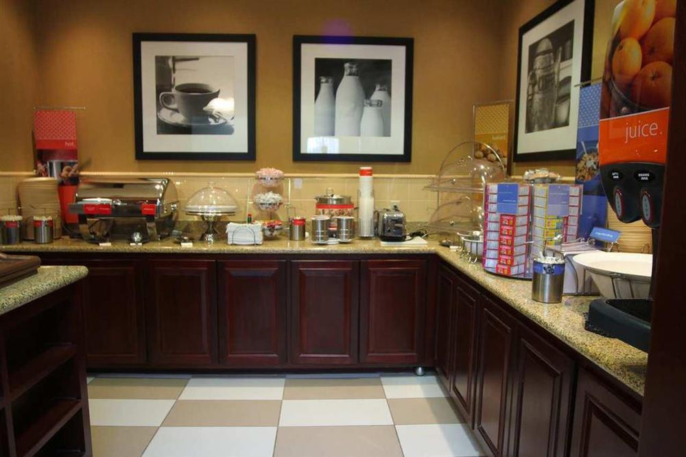 Hampton Inn By Hilton Clinton Restaurant billede