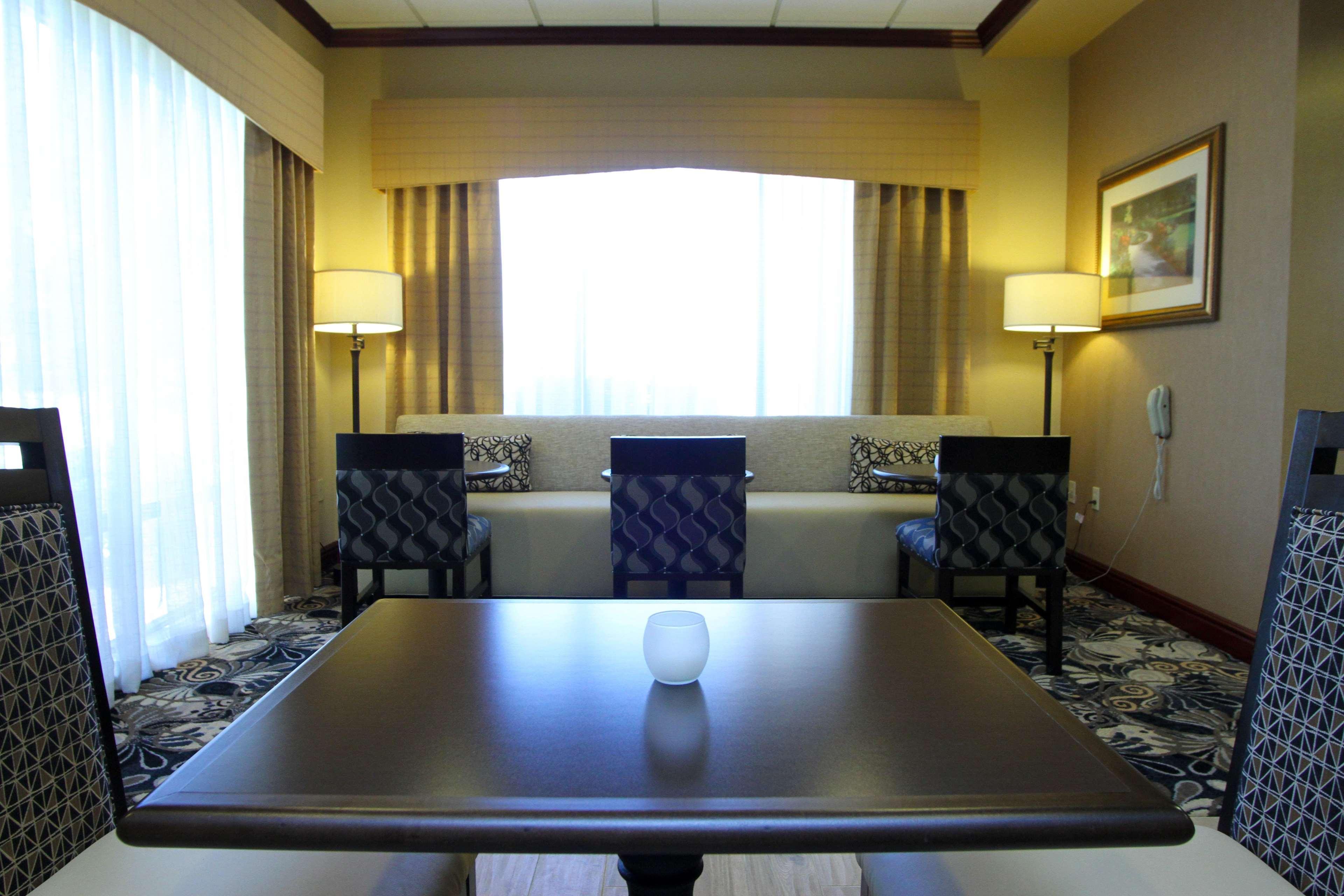 Hampton Inn By Hilton Clinton Eksteriør billede