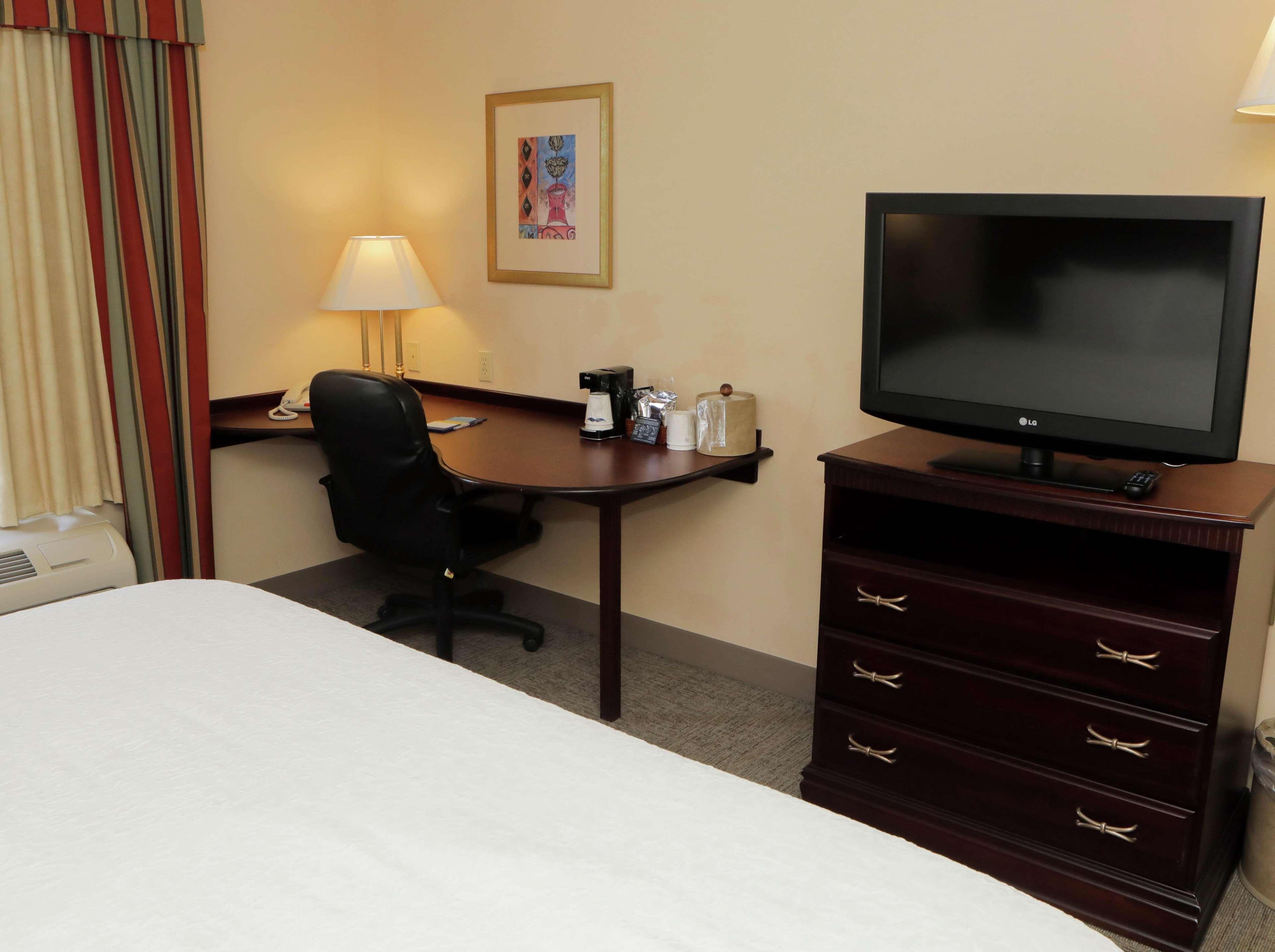 Hampton Inn By Hilton Clinton Eksteriør billede