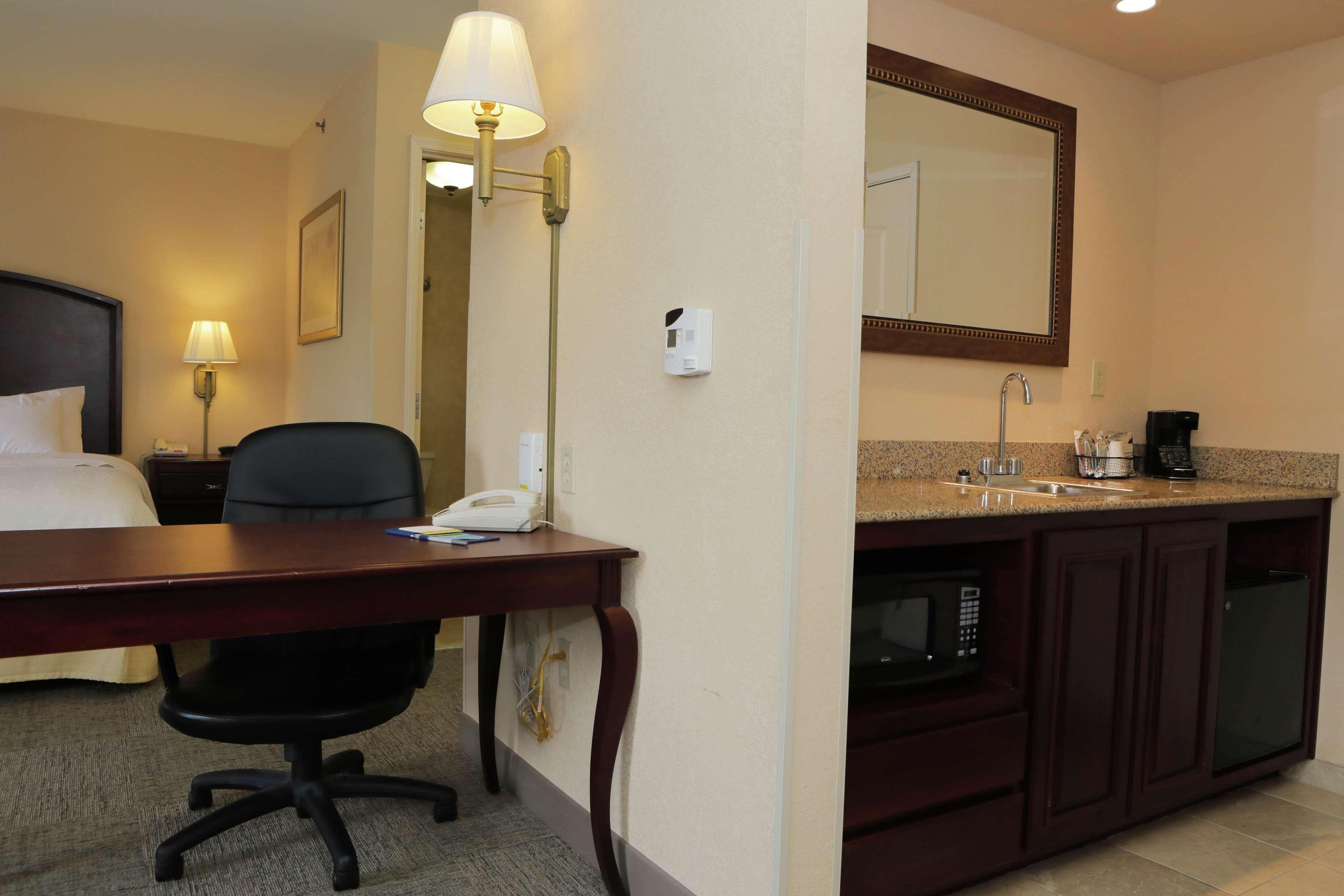 Hampton Inn By Hilton Clinton Eksteriør billede