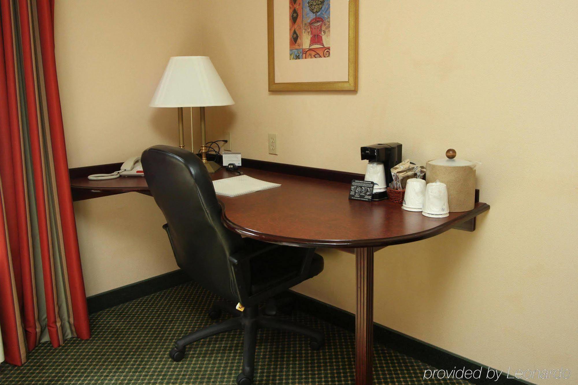 Hampton Inn By Hilton Clinton Eksteriør billede