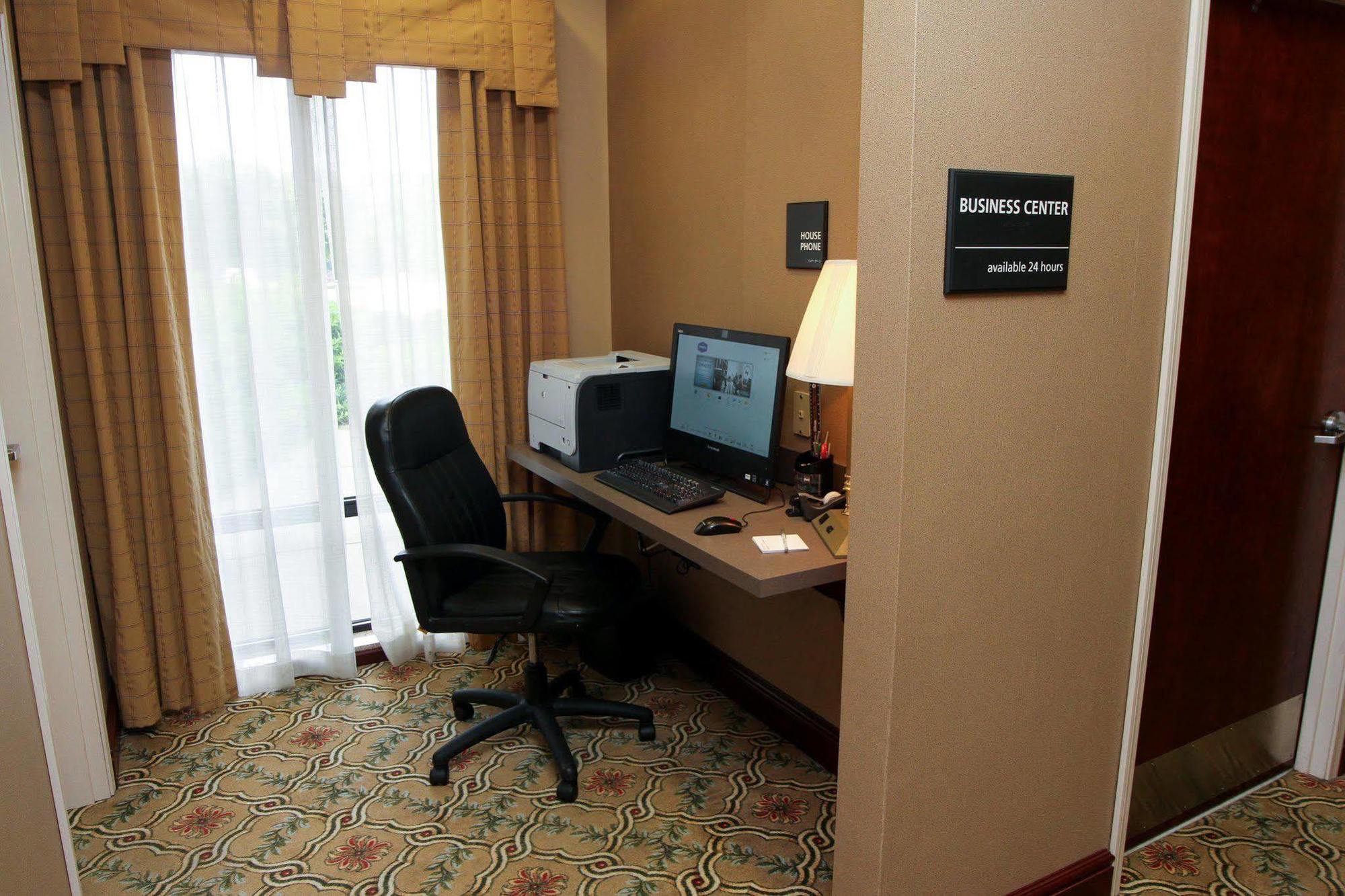 Hampton Inn By Hilton Clinton Eksteriør billede