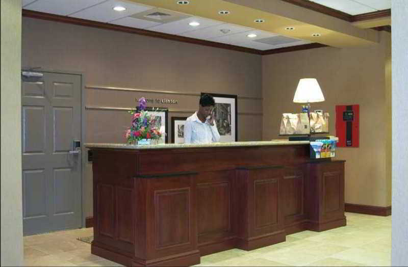 Hampton Inn By Hilton Clinton Interiør billede